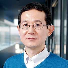 Takahiro Hirofuchi 